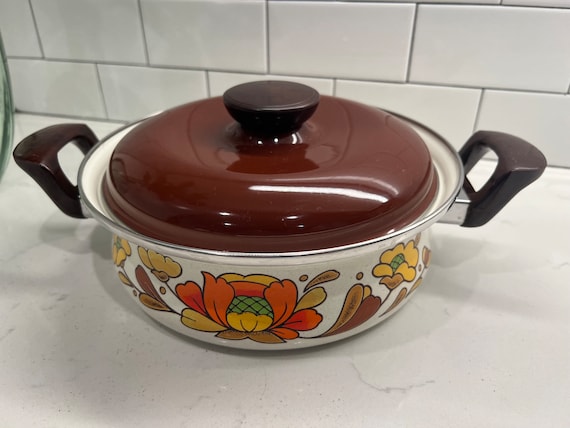 Vintage Sanko Ware Japan Porcelain Enamel Ware Steel Country Flowers Floral  Japan Oven to Table Cookware Mid Century Skillet Japan 