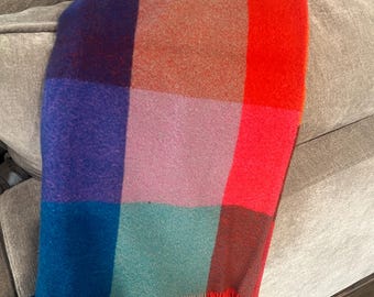 Vintage Horner Woolen Mills Wool Blanket Plaid Rainbow Fringe Edges 45x56”