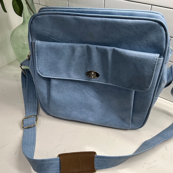 Vintage Samsonite Ladies Profile Light Gulf Blue Overnight Bag Carry On Bag