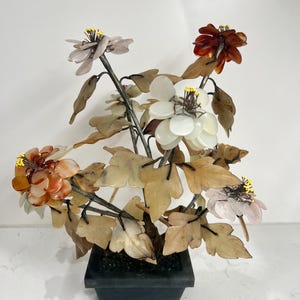 Vintage Chinese Carved Jade and Agate Bonsai Flowering Tree Sculpture Home Decor