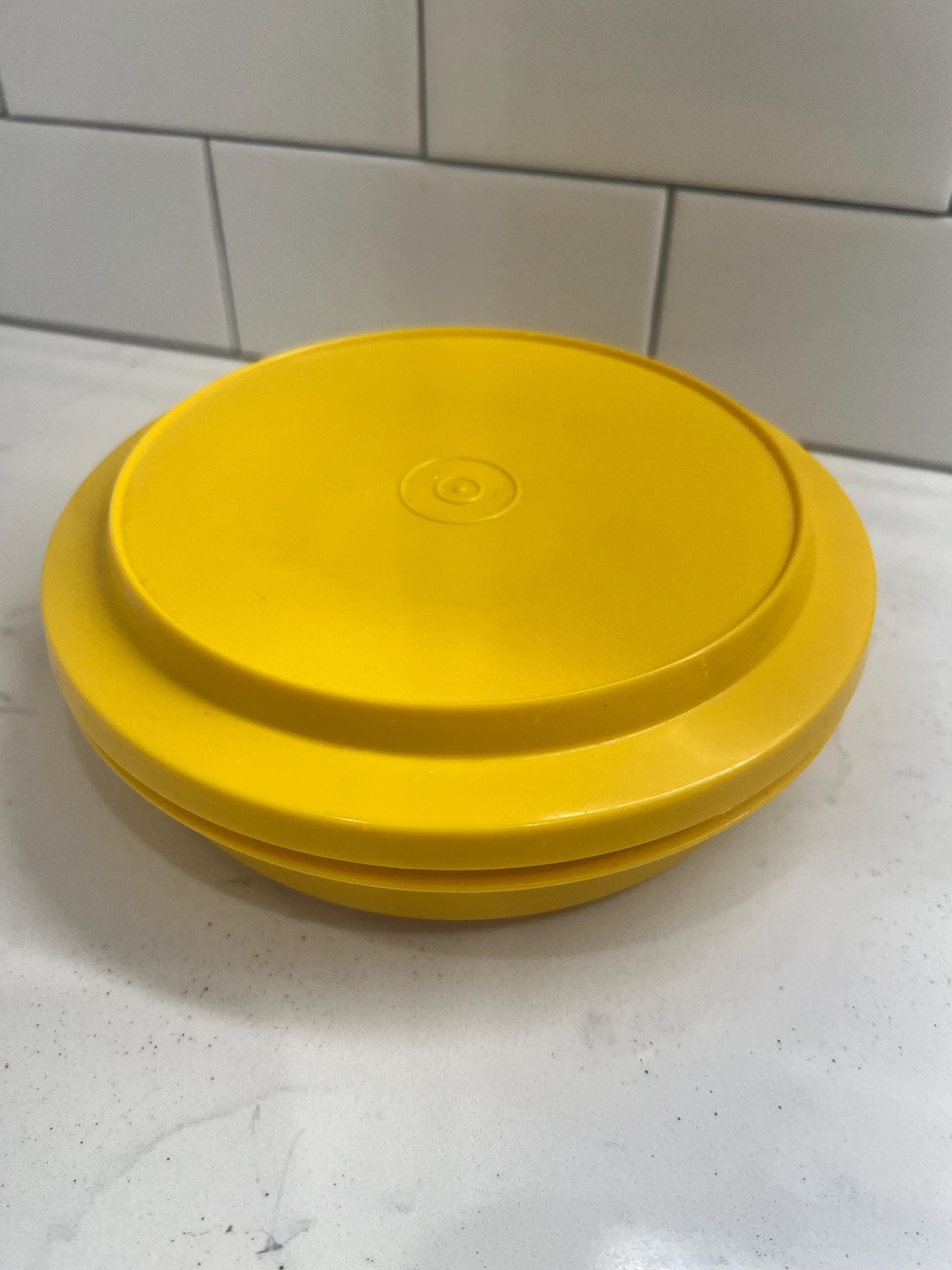 Vintage Tupperware Seal and Serve 6" Bowl w/ Lid #1208 Yellow