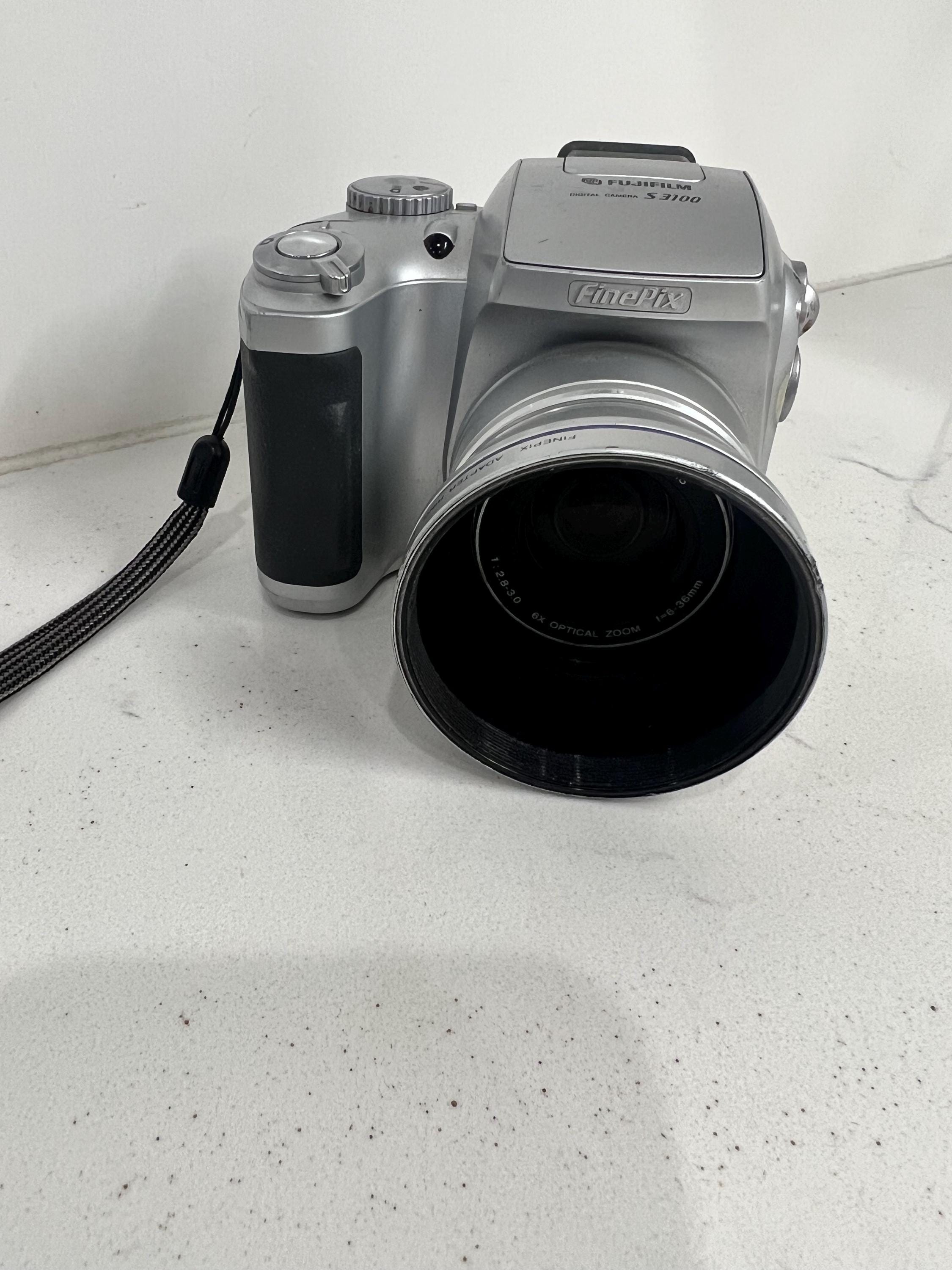 Fujifilm Finepix S3100 4MP Digital Camera With 6x Optical Zoom