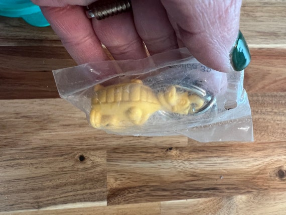 CHOICE Tupperware Dealer Keychains Tupperware Swa… - image 3