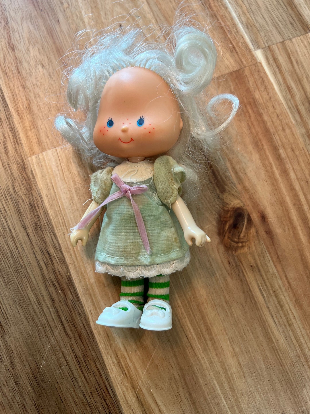 Vintage 1982 Angel Cake Doll with Soufflé - Strawberry Shortcake Kenner