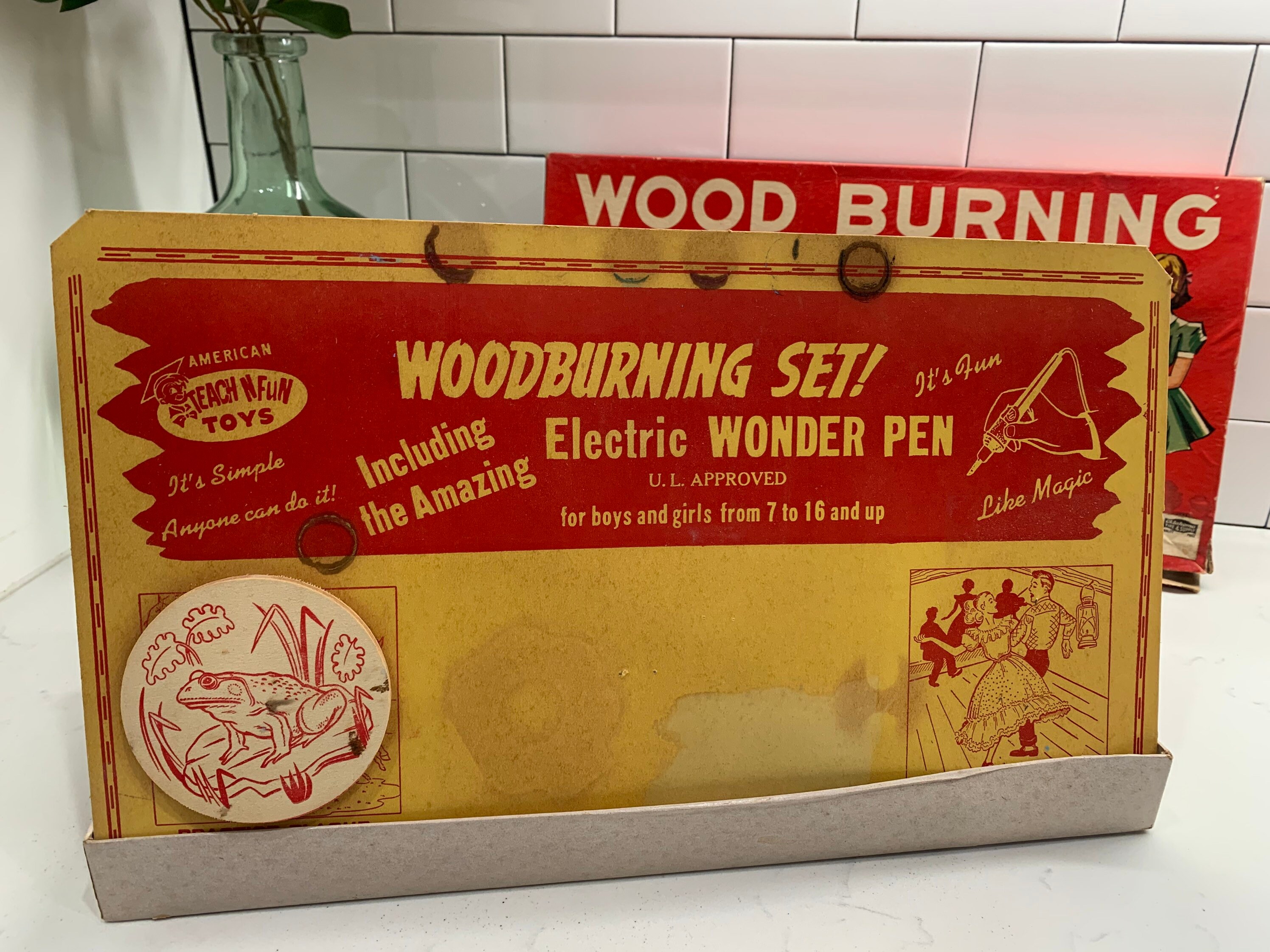 Vintage American Toy Wood Burning Iron, Walnut Hollow Creative Versa Tool Wood  Burner for Sale in Federal Way, WA - OfferUp