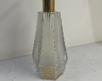 Botella de vidrio vintage para loción corporal Lovely Touch Vita-Moist de Avon