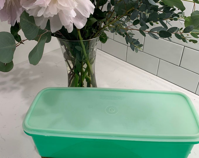 Vintage Tupperware Celery Bread Keeper in Jadeite Green 782 Etsy