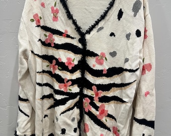 Cardigan con stampa zebrata floreale rosa VTG Handknits di Storybook Knits, taglia 2XL