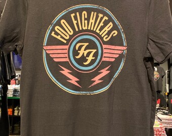 foo fighters 2019 tour t shirt