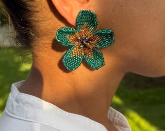 Emerald Green Beaded Flower Earrings Boho Floral Post Earrings Daisy Statement Earrings Whimsical Stud Earrings Oversized Floral Earrings