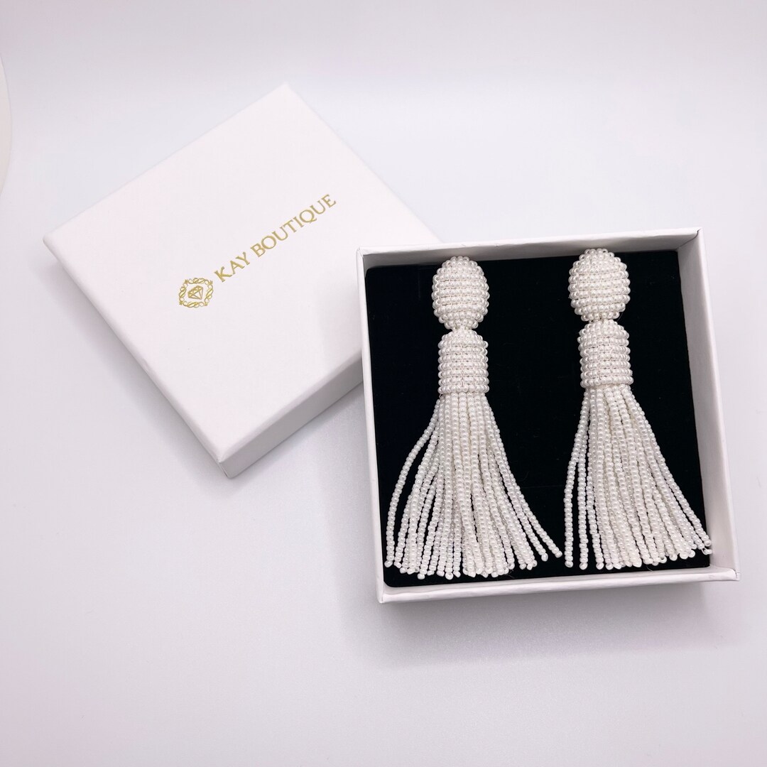 Boucles D'oreilles Oscar De La Renta - Cœurs Blancs Aspect Perle, Plaqué Or, Neuves