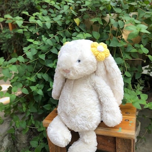 Crochet flower clip set for bunnies, ear clip accessories for bunnies, handmade for jellycat bunnies, Jellycat doll clothes