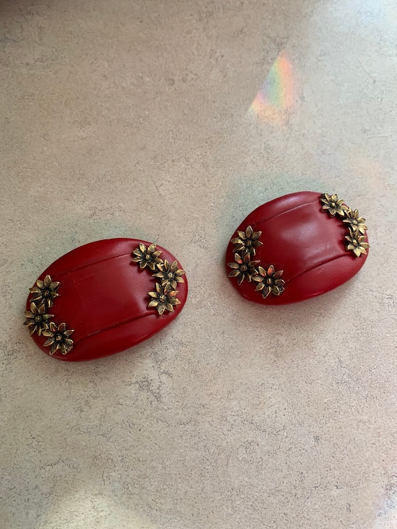 vintage red faux leather 1940s shoe clip set with 