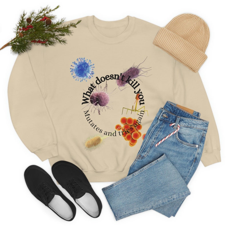 Microbiologia Regali divertenti di microbiologia Regalo per studenti di biologia Felpa girocollo in misto pesante unisex Camicia microbiologica di colore chiaro immagine 1