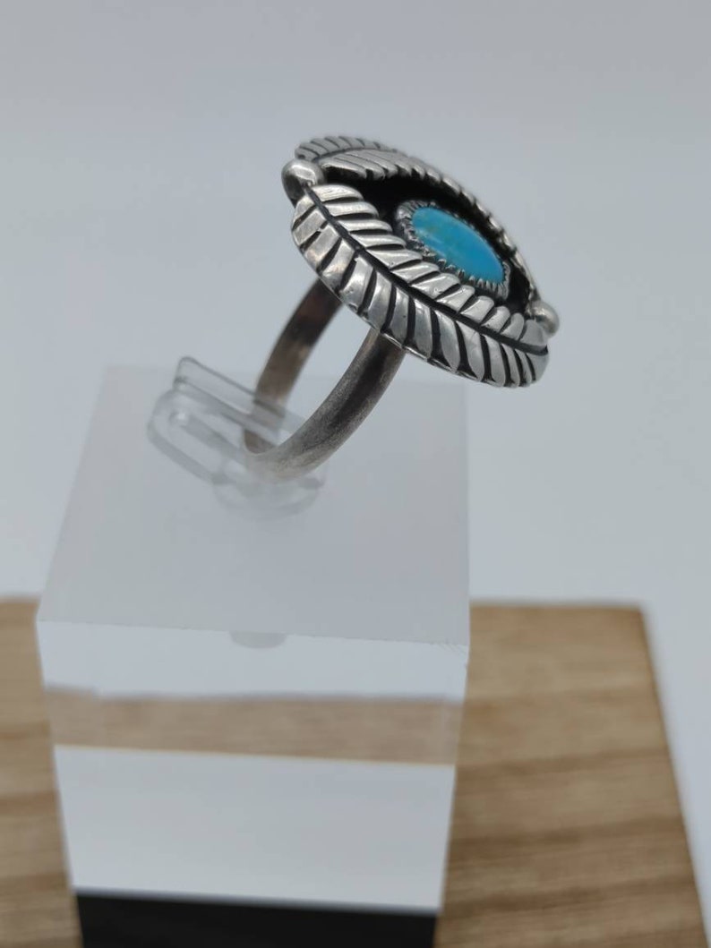 R79 Old vintage Native American turquoise and sterling silver hallmarked ring size 9 12