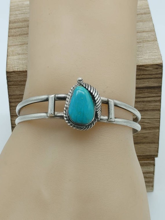 Heavy Sterling silver and turquoise cuff bracelet… - image 2