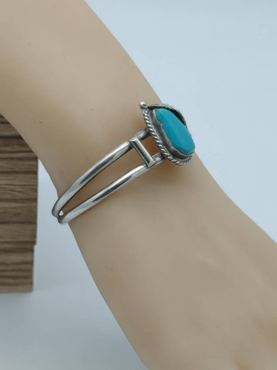 Heavy Sterling silver and turquoise cuff bracelet… - image 3
