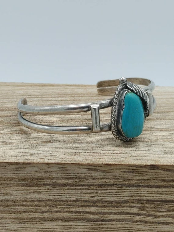 Heavy Sterling silver and turquoise cuff bracelet… - image 9