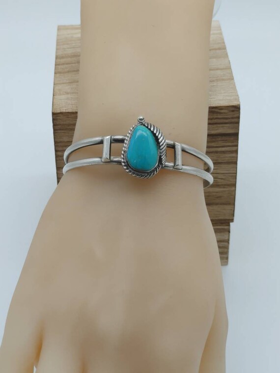 Heavy Sterling silver and turquoise cuff bracelet… - image 7