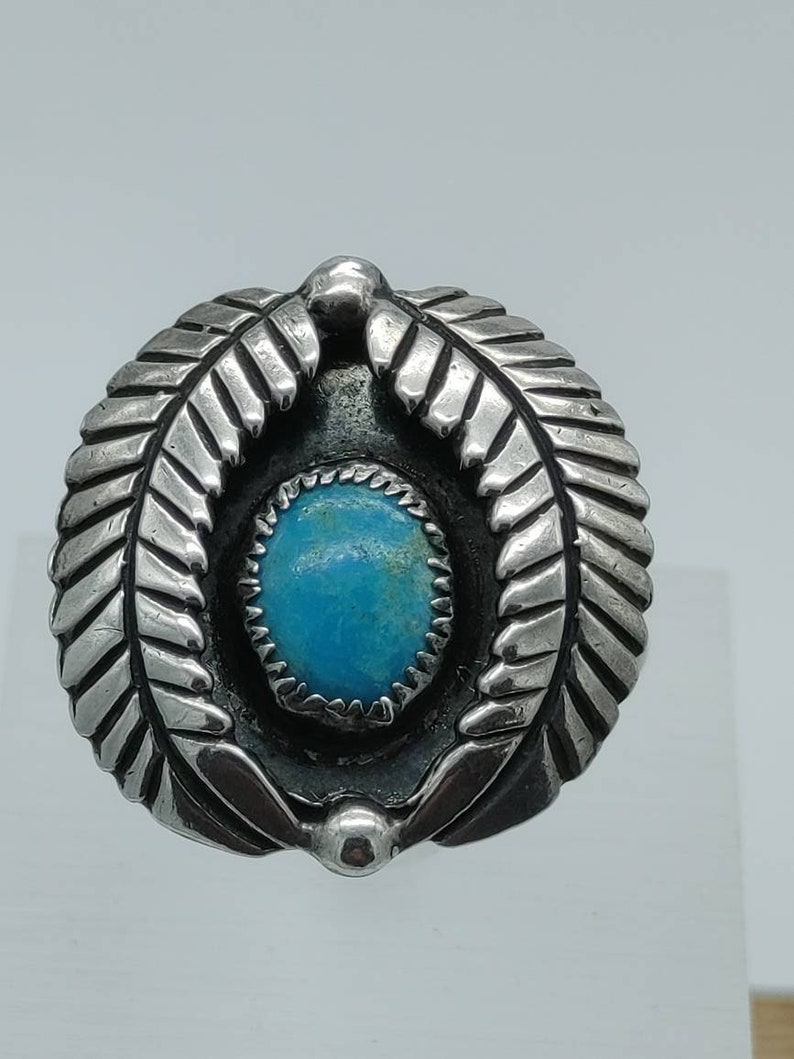 R79 Old vintage Native American turquoise and sterling silver hallmarked ring size 9 12