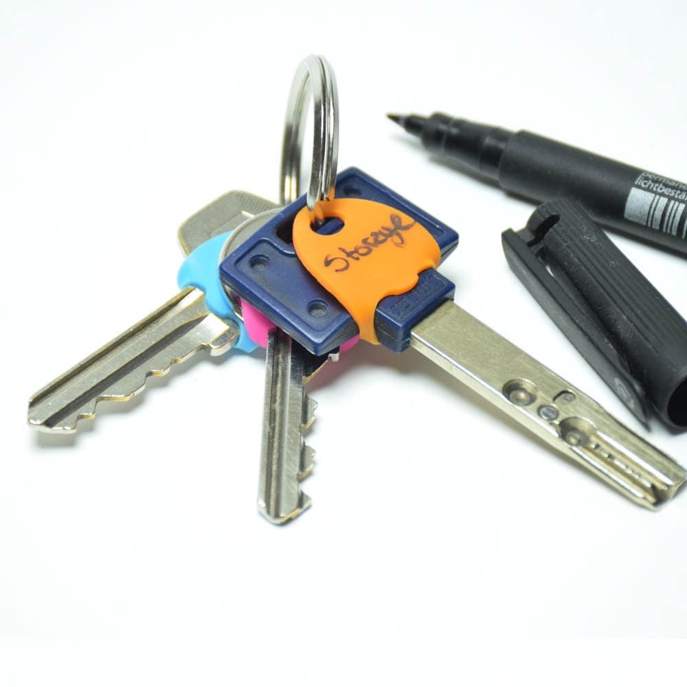 Key Identifiers - Pack of 24 pcs. - Silicone Key Caps Covers. Perfect Solution to Identify Your Keys. Assorted Colors. Key Markers