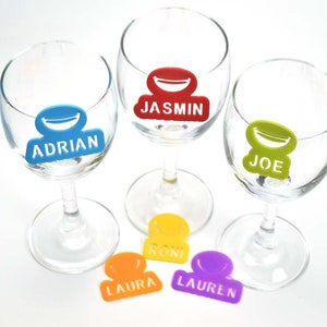 Etichette in silicone personalizzate per bicchieri, tazze e tazzine. Set di 2 etichette con nome personalizzabili per bevande. Riutilizzabile, lavabile in lavastoviglie