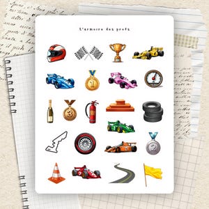 Peut inclure: Ensemble d'autocollants sur le thème de la course automobile, avec des voitures de course, des trophées, des médailles, un drapeau à damier et un casque de course. Le texte "L'armoire des profs" est en haut. Les autocollants sont sur fond blanc.