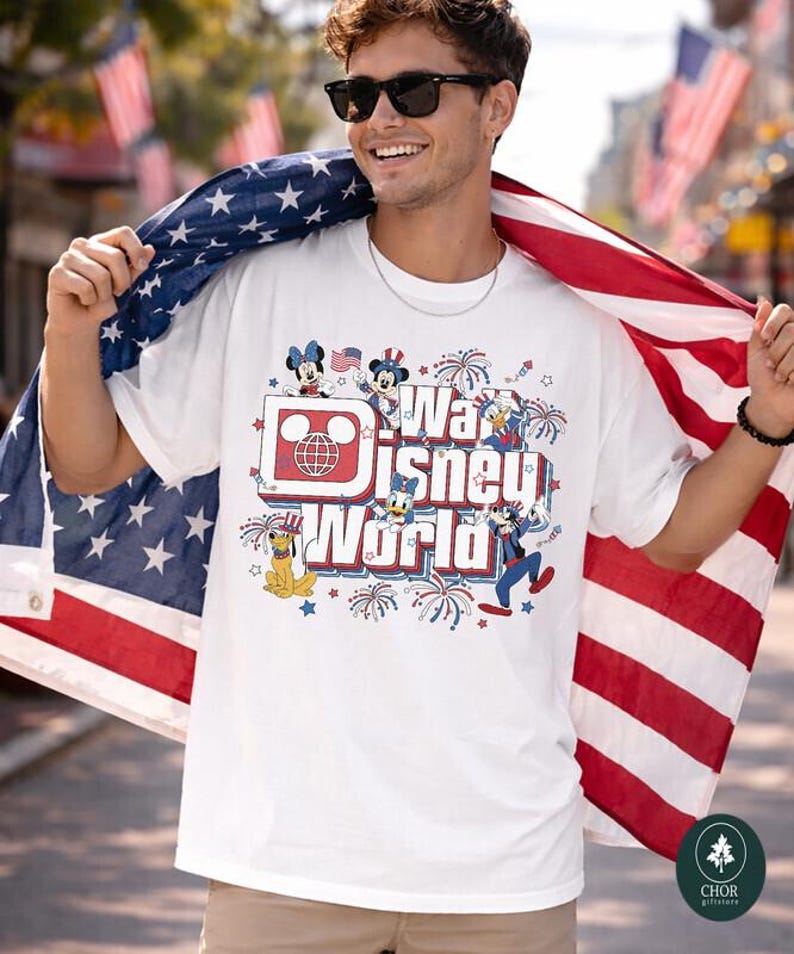 Comfort Colors Mickey and Friends 4th of July 2026 Shirt, Independence Day Gift, Disneyland Family Matching Tee, Walt DisneyWorld Shirt bild 1