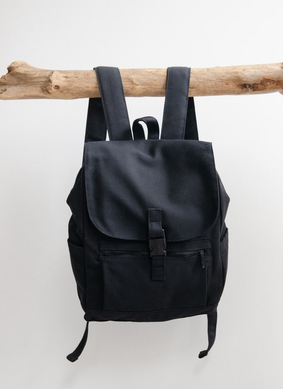 minimalist canvas backpack