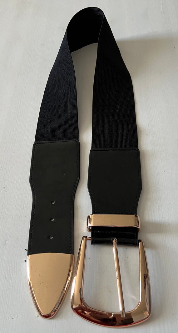 Pair of Identical Black & Tan Stretchy Belts