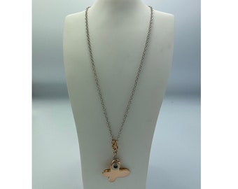 Collana in argento sterling placcato oro rosa a forma di farfalla