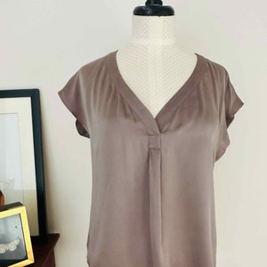 Silk Blouse B 36 Womens Silk Satin Deadstock Blouse Soft Beige Pure Silk Blouse womens Silk Blouse