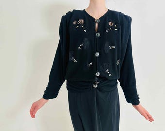 Cárdigan de pura lana con cuentas negras de los años 80: manga murciélago con adornos florales, cárdigan de diseñador, talla M