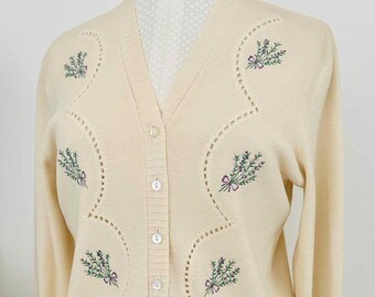 50s Cream Embroidered Cardigan Fine Knit Cardigan Lilac  Floral Embroidered Vintage Knit Cardigan Size M