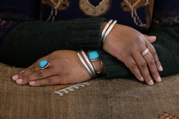 Sterling Silver Turquoise Vintage Navajo Cuff Bra… - image 9