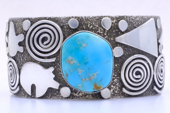 One Of The Most Artisitc Native American Navajo Turquoise Sterling Silver Petroglyph Necklace One Of The Most Artisitc Native American Navajo Turquoise Sterling Silver Petroglyph Necklace