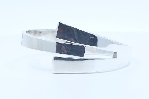 Sterling Silver Hinged Bangle Bracelet