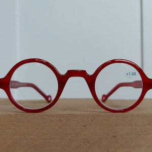 New Round Shaped Reading Glasses | Red, also available in black and brown | +1.00 +1.50 +2.00 +2.50 +3.00. Vintage, Original, Elegant Style