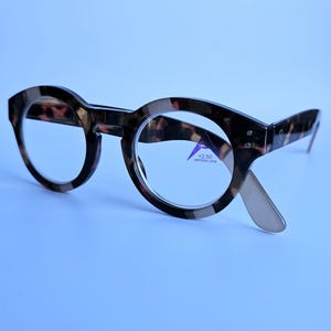 New! Round robust reading glasses grey/white/brown tortoise, Very neat eyewear from French, Brand Karakaloop, Fashionable, trendy, stylish