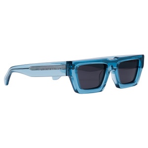 Nieuw! Gepolariseerde blauwe zonnebril, blue polarized sunglasses, fashion, style, trend, Sonnenbrille, oculos de sol, gafas, neue Mode
