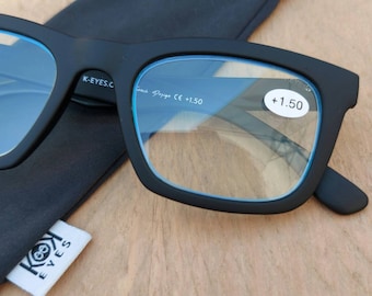 Matt black (reading) glasses with blue light-filter lenses. Rubber texture. With(out) reading power. +0.00 +1.00 +1.50 +2.00 +2.50 +3.00