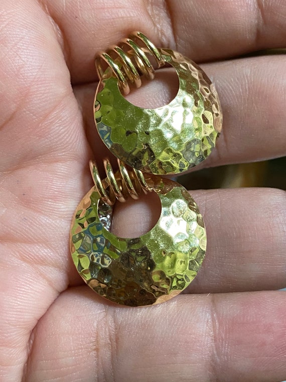 14k yellow gold doorknocker earrings in hammered g