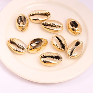 50Pcs Of Cowrie Gold-plated Shell Pieces, Cowrie Shell Pendant, Shell Pendants With Slits, Used to Make Bracelets, Necklaces.SS-JA1432-YS image 1