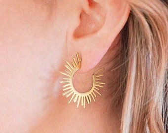 18K Gold Sunburst Hoop Earrings for Women, Open C Hoop Sun Stud Earrings, Minimalist Sunshine Spike Earrings,SS-ER451