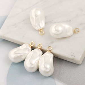3Pcs Baroque Pearls, 30X17mm Flat Buckle and 31X15mm Vertical Buckle High Quality White Shell Pearls, DIY Jewelry Making.SS-JA1813-YS