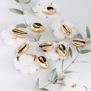 50Pcs Of Cowrie Gold-plated Shell Pieces, Cowrie Shell Pendant, Shell Pendants With Slits, Used to Make Bracelets, Necklaces.SS-JA1432-YS image 7