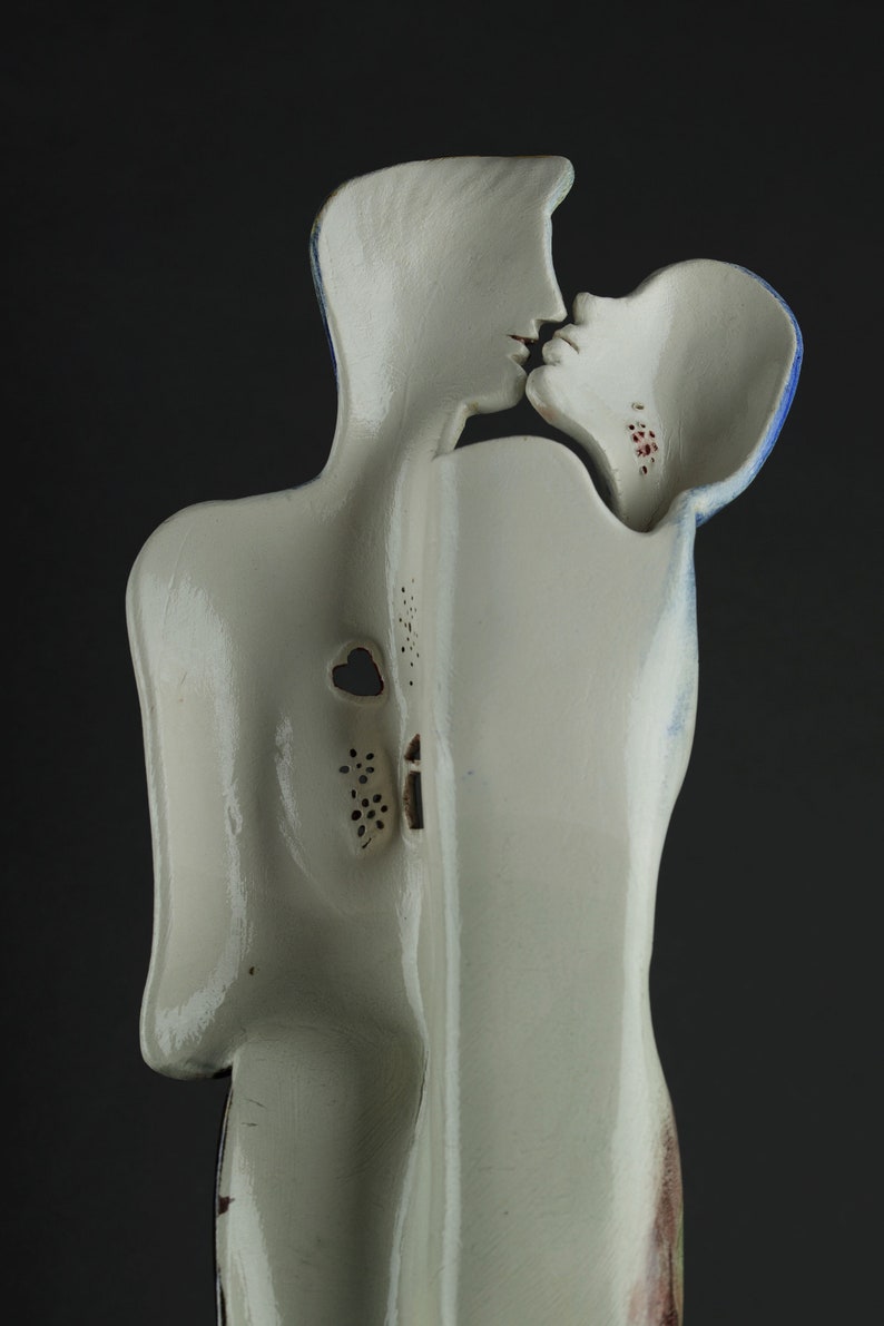 Idyll: figurative ceramic sculpture of loving couple  perfect image 7