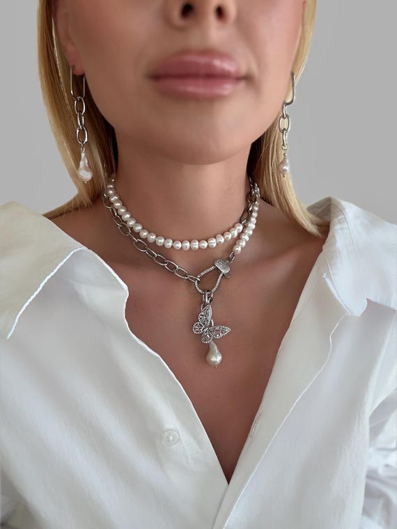 Freshwater Pearl jewelry set ,butterfly charm ,alt pearl necklace ,modern pearl jewelry, Brides Gifts, pearl layer necklace, luxury jewelry