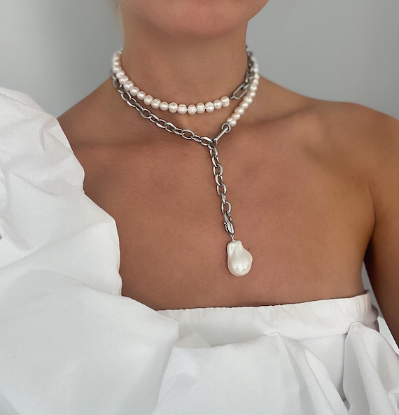 Modern pearl necklace, handmade pearl jewelry , chunky pearl choker, trendy Pearl jewelry, trendy 2025 pearl jewelry , modern pearl jewelry