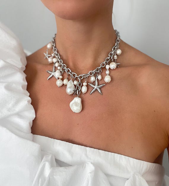 Starfish large necklace, large Baroque Pearl Necklace ,alt pearl necklace, chunky pearl Choker, starfish pendant, chunky pearl necklace